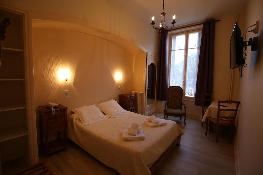 Castel Regina Hotel Chatel-Guyon Bagian luar foto